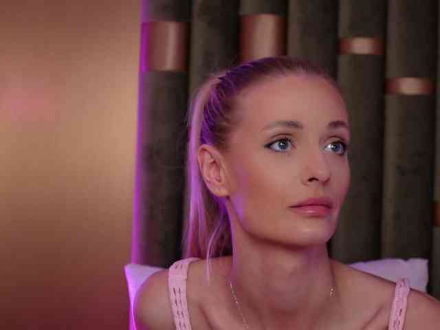 AmeliaAngell webcam
