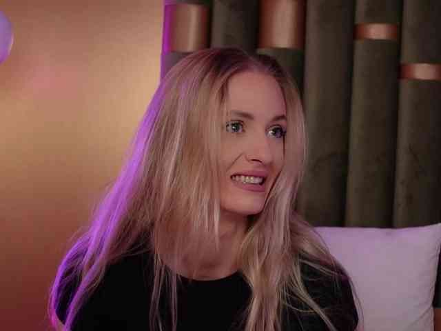 AmeliaAngell webcam