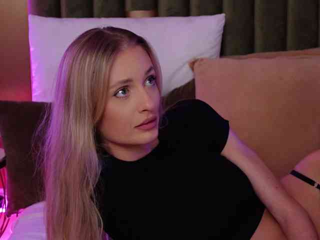 AmeliaAngell webcam