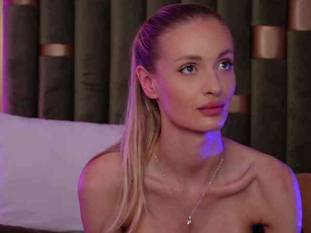 AmeliaAngell webcam