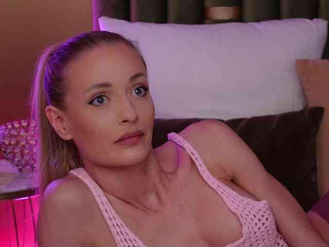 AmeliaAngell webcam