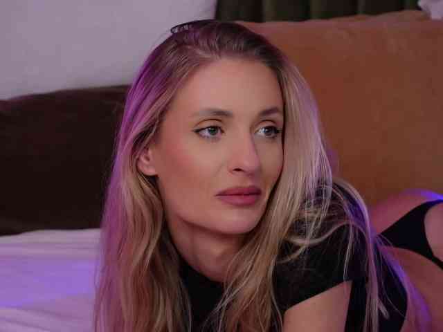 AmeliaAngell webcam