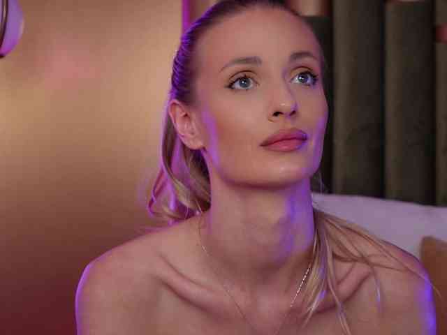 AmeliaAngell webcam