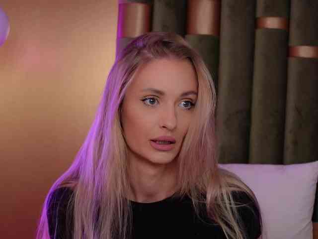 AmeliaAngell webcam