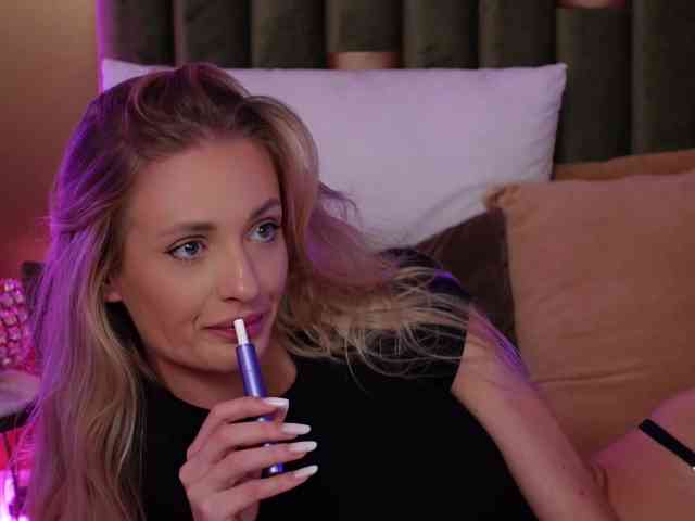 AmeliaAngell webcam