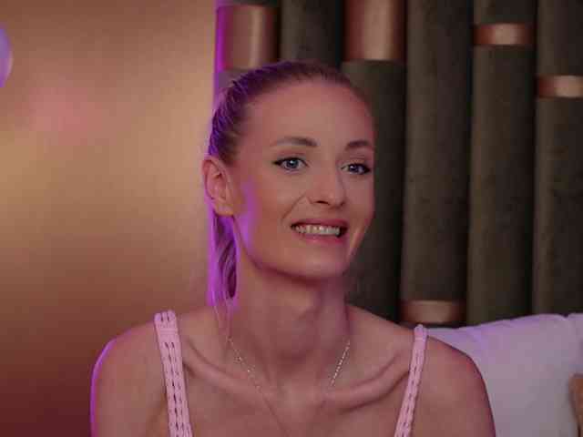 AmeliaAngell webcam