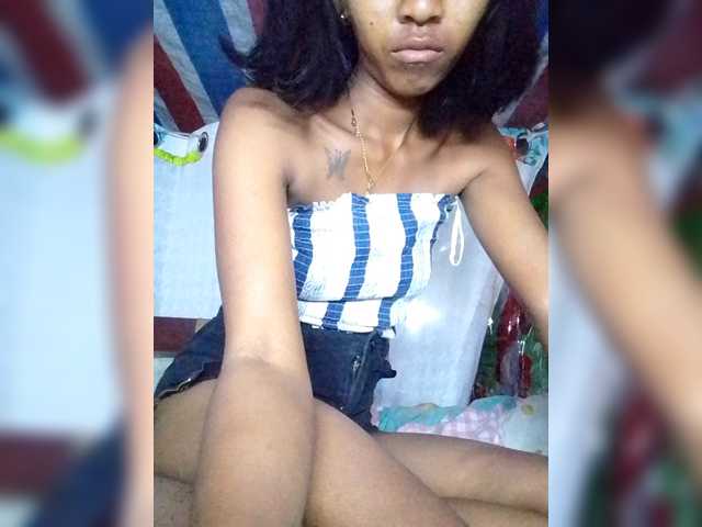 Keirah vous attend pour discuter, flirter et plus sur bongacams