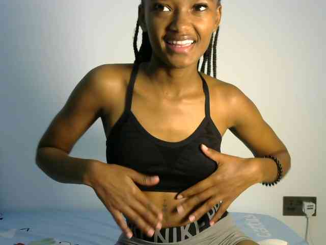 prettyquin254 webcam