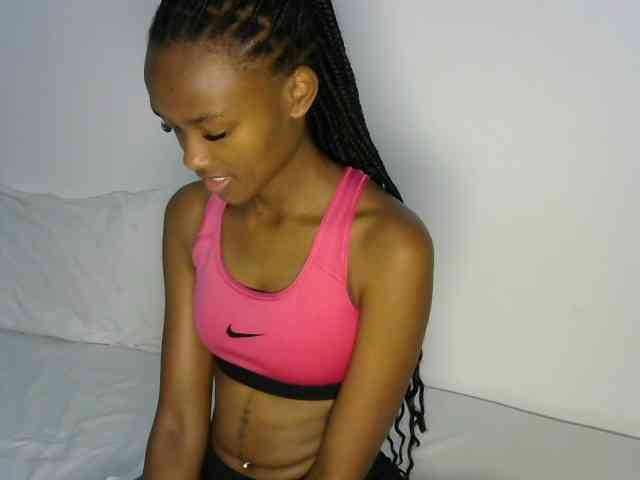 prettyquin254 webcam