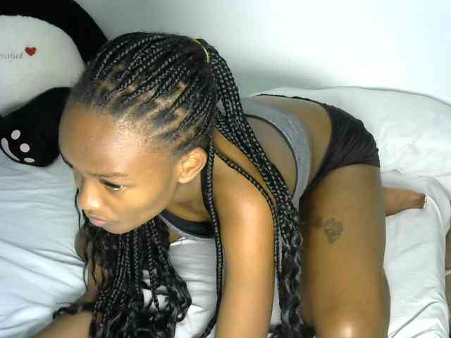 prettyquin254 webcam