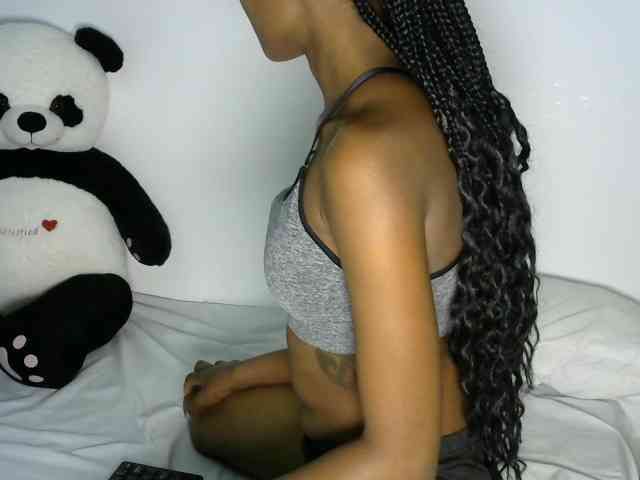 prettyquin254 webcam