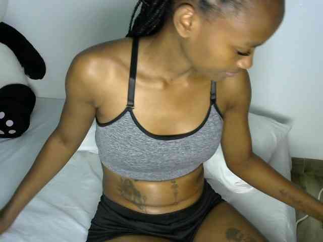 prettyquin254 webcam