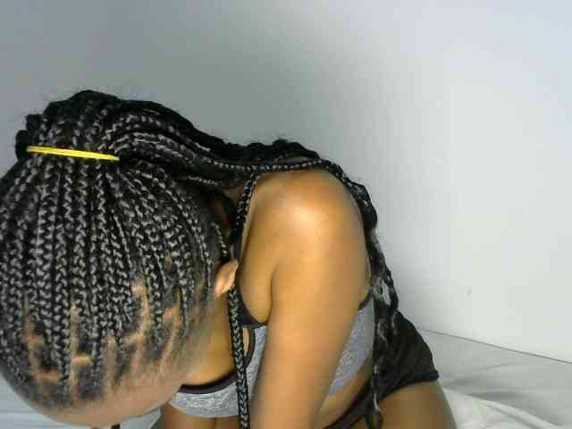 prettyquin254 webcam