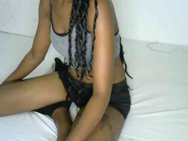 prettyquin254 webcam