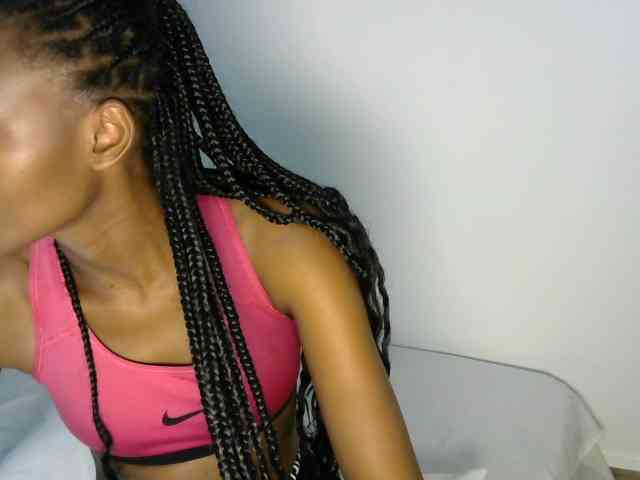 prettyquin254 webcam