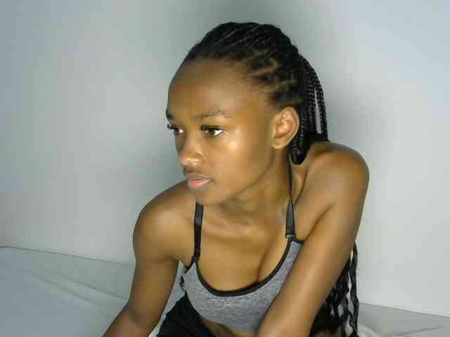 prettyquin254 webcam