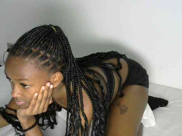 prettyquin254 webcam