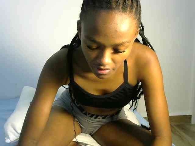 prettyquin254 webcam
