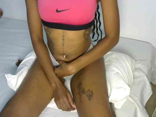 prettyquin254 webcam