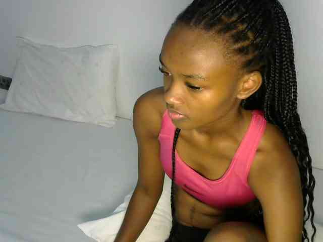 prettyquin254 webcam