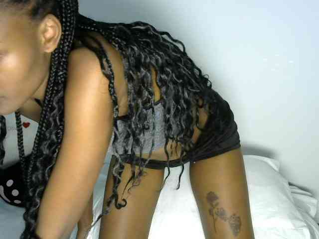 prettyquin254 webcam