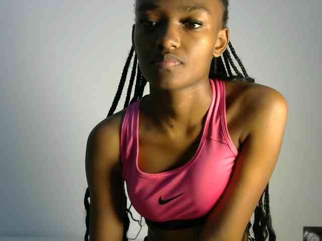 prettyquin254 webcam
