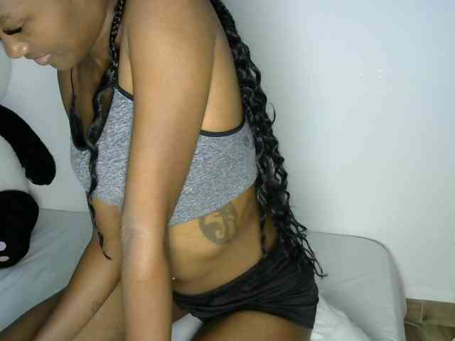 prettyquin254 webcam