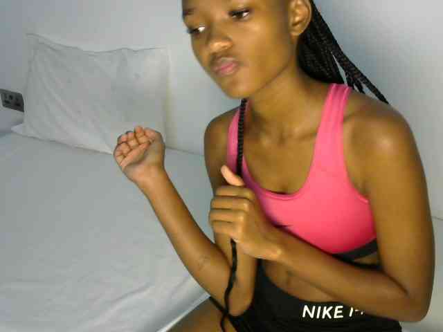 prettyquin254 webcam