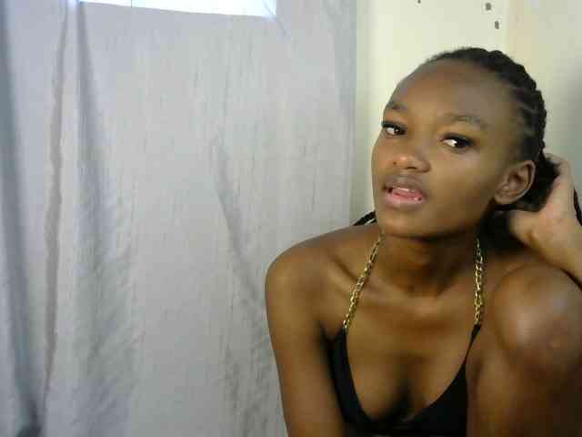 prettyquin254 webcam