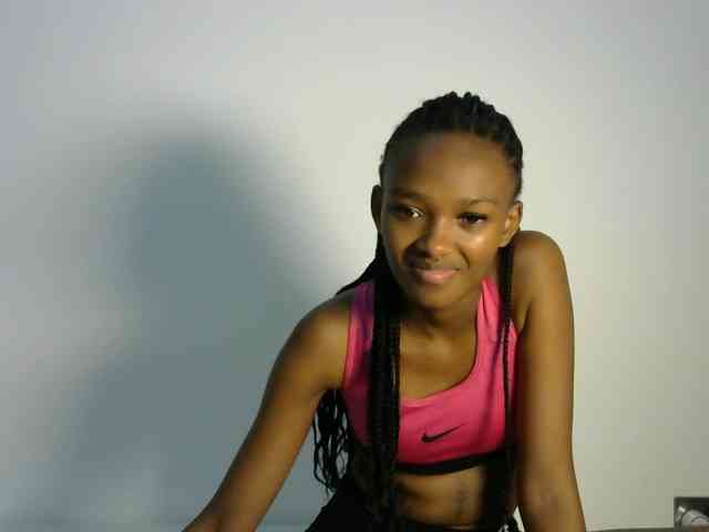 prettyquin254 webcam
