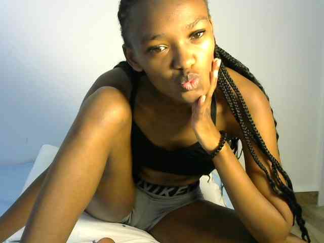 prettyquin254 webcam