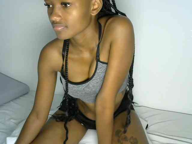 prettyquin254 webcam