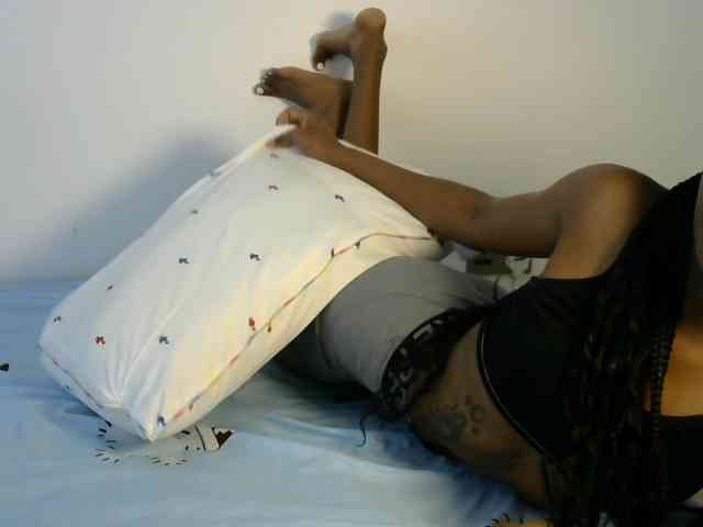 prettyquin254 webcam