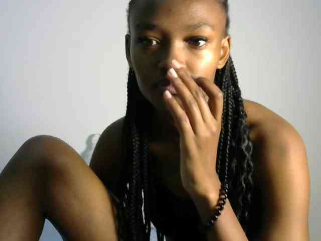 prettyquin254 webcam