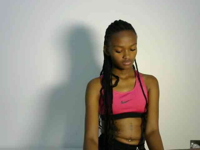 prettyquin254 webcam