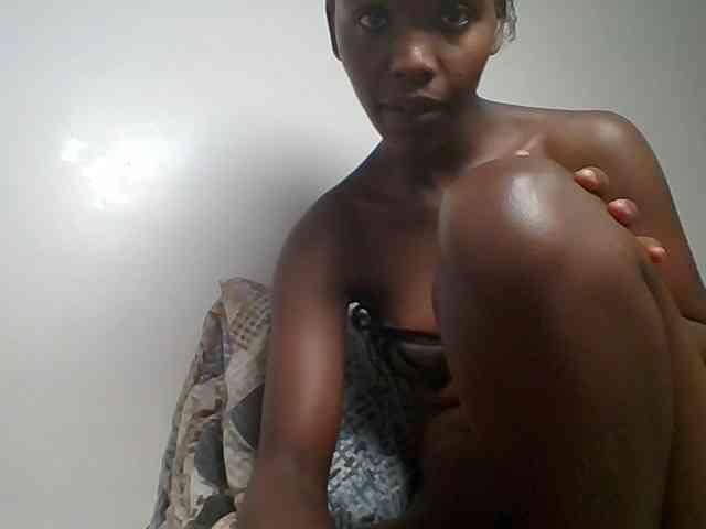 Darkberrie Live Webcam on BongaCams