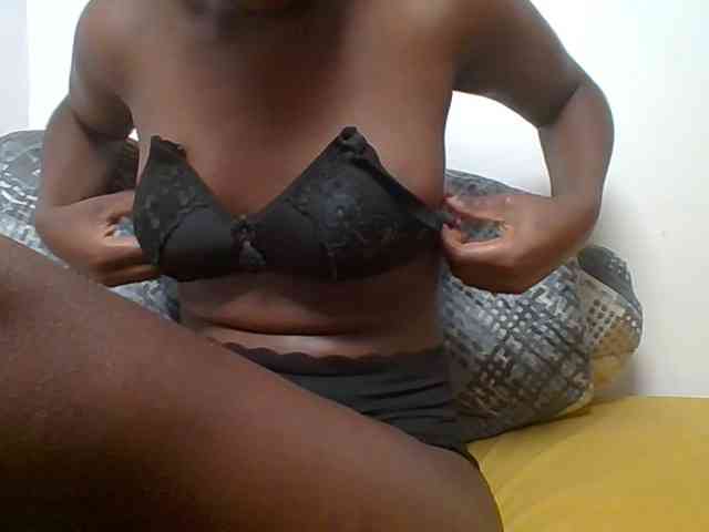 Darkberrie Live Webcam on {site_name}