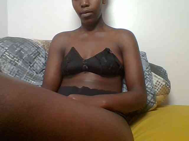 Darkberrie Live Webcam on {site_name}