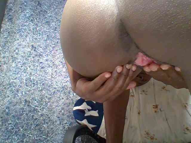 Queenyann webcam