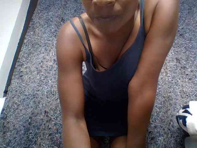 Queenyann webcam