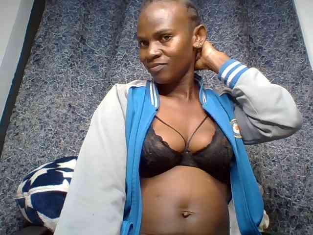 Queenyann webcam