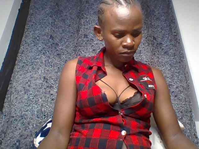 Queenyann webcam