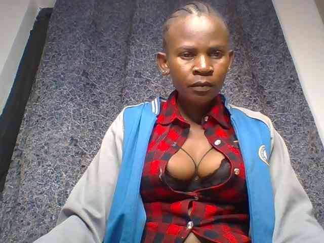 Queenyann webcam