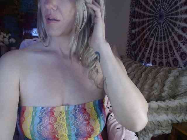 kellywildnnout webcam