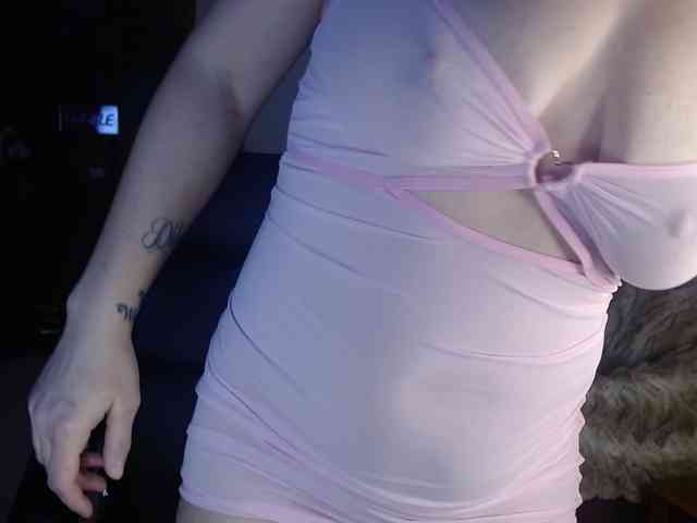 kellywildnnout webcam