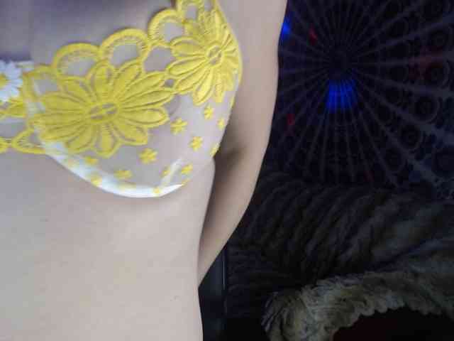 kellywildnnout webcam