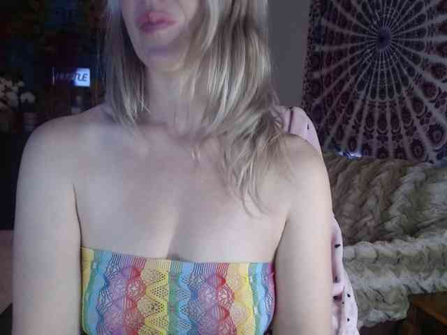 kellywildnnout webcam