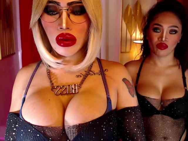 PowerPupCouple Live Webcam on BongaCams