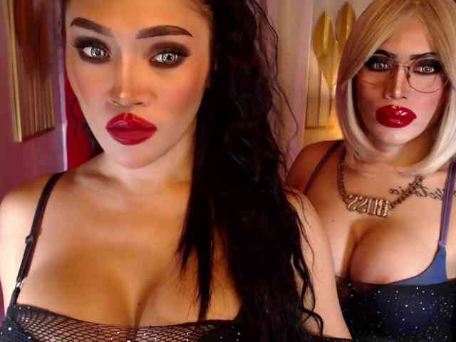 PowerPupCouple Live Webcam on BongaCams