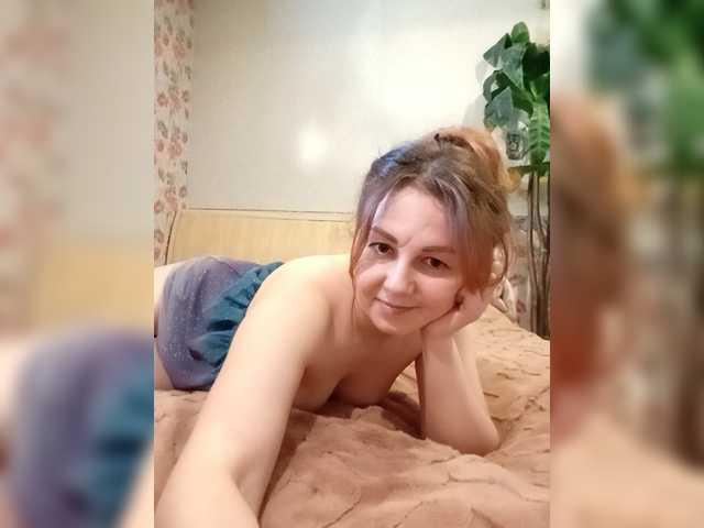 BekkiSharp's BongaCams show and profile